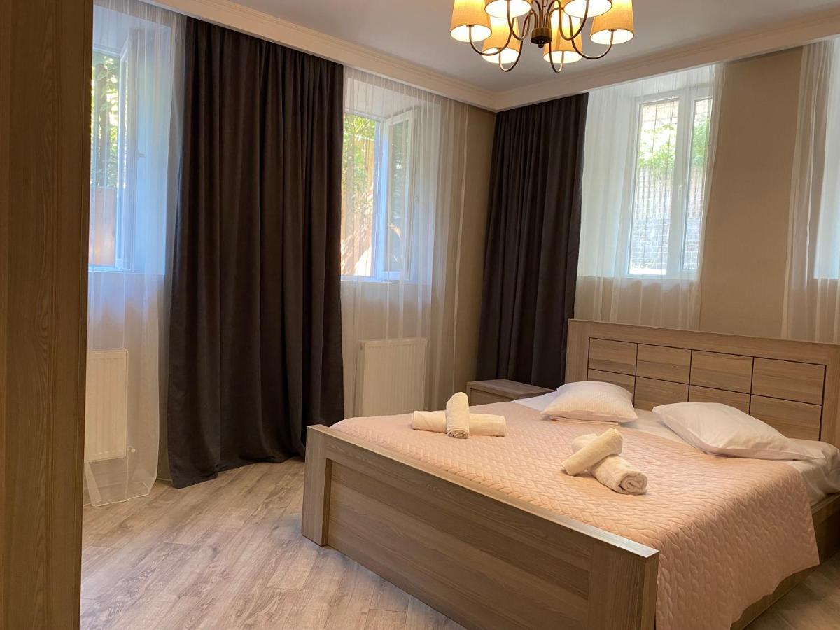 Nikani Bordzjomi Buitenkant foto